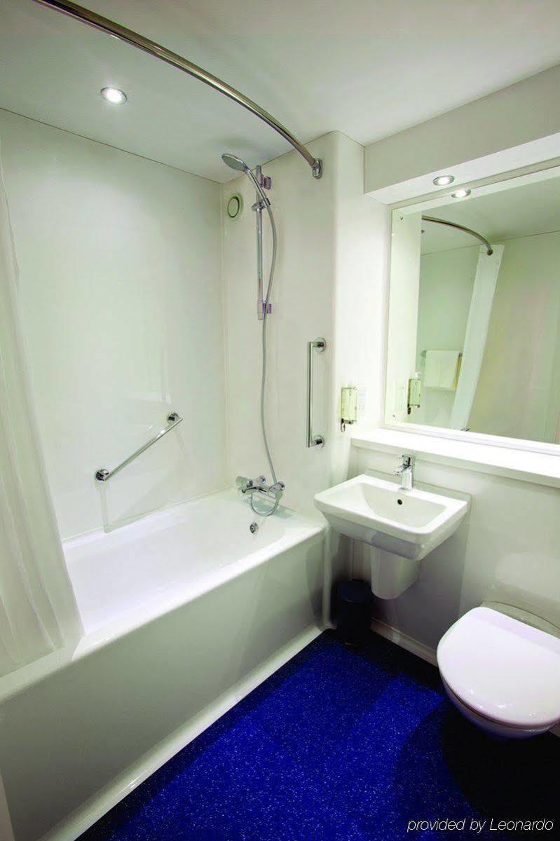 Travelodge London City Airport Ngoại thất bức ảnh